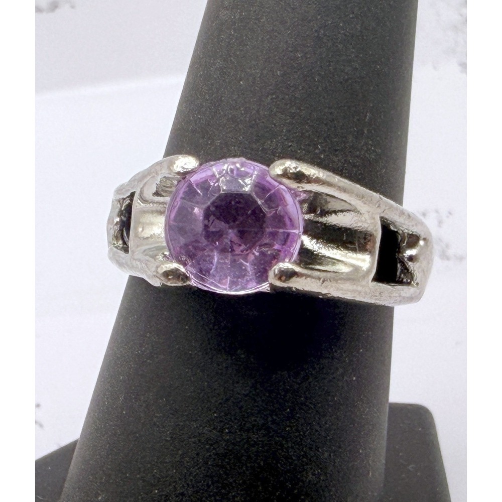 Purple Glass Solitaire Ring Silver Tone Size 8 Geometric Shoulder Design